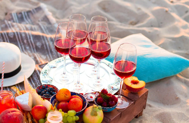 Guide des vins rouges légers : L'alliance parfaite entre délicatesse et caractère